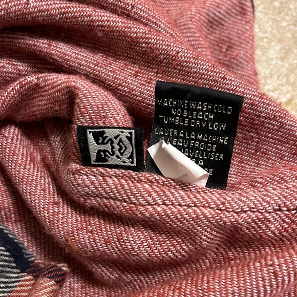 OBEY Propaganda Button Down Flannel Shirt Red Tan Navy Plaid Mens Size Small - Picture 9 of 11